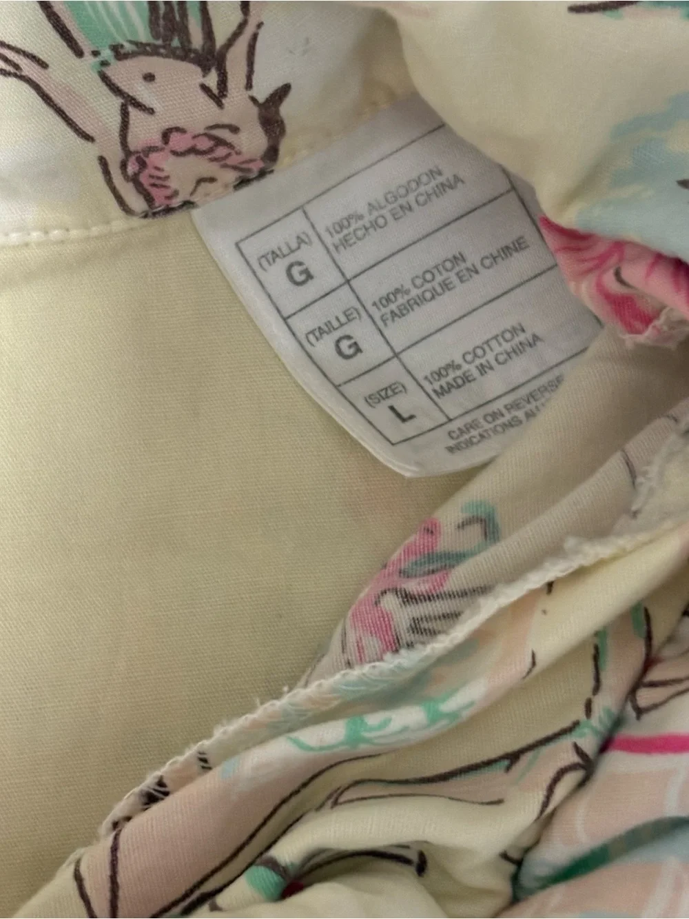 Mickey Mouse Hawaiian pajama top - Picture 4 of 4
